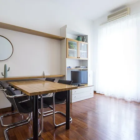 Hacca Collection - Bocconi, Navigli 1br Lägenhet